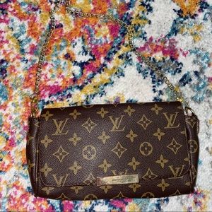 DH Gate Louie Wristlet Mini Bag Chain